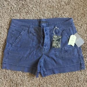 Brand New Anthropologie Linen Shorts - size 30